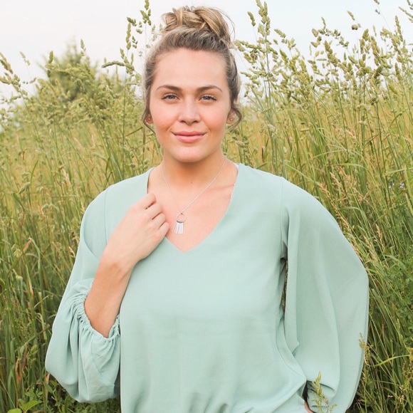 Meet your Posher, Mariah - Picture 3 of 6